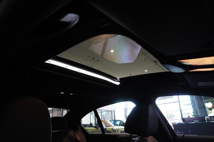 2019 BMW 3 Series 330i M Sport