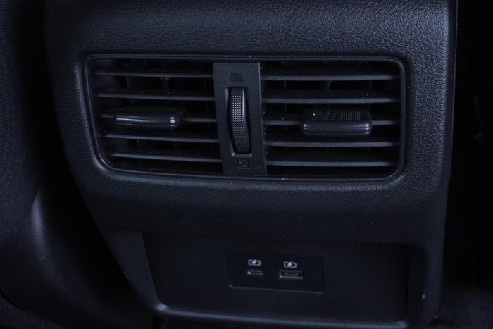 2025 Nissan X-TRAIL ST