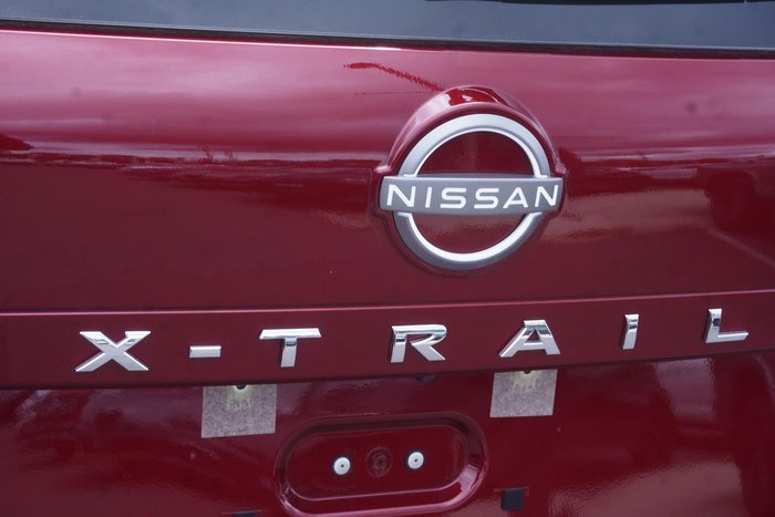 2025 Nissan X-TRAIL ST