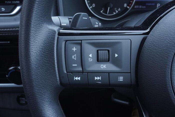 2025 Nissan X-TRAIL ST