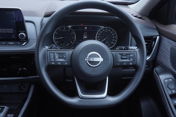 2025 Nissan X-TRAIL ST