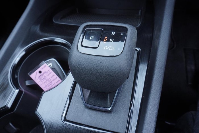 2025 Nissan X-TRAIL ST