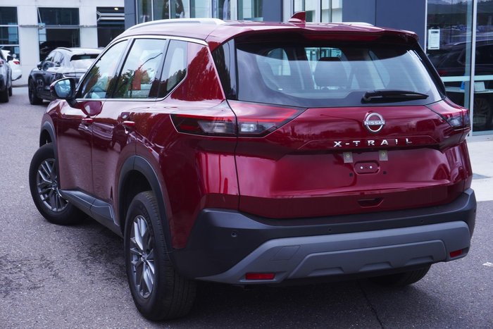 2025 Nissan X-TRAIL ST