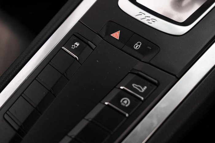 2017 Porsche 718 Cayman