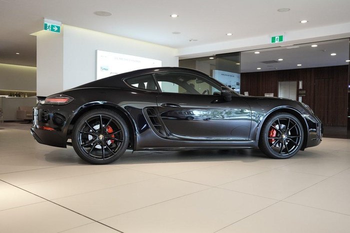 2017 Porsche 718 Cayman