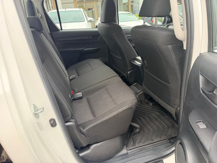 2020 Toyota Hilux SR