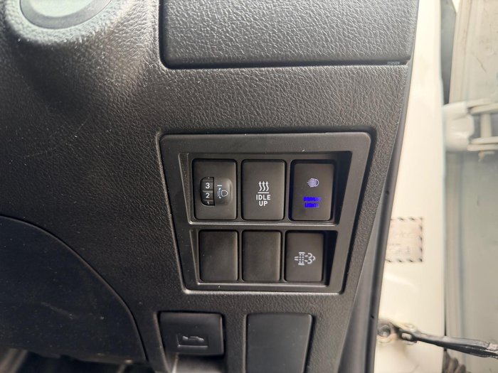 2020 Toyota Hilux SR