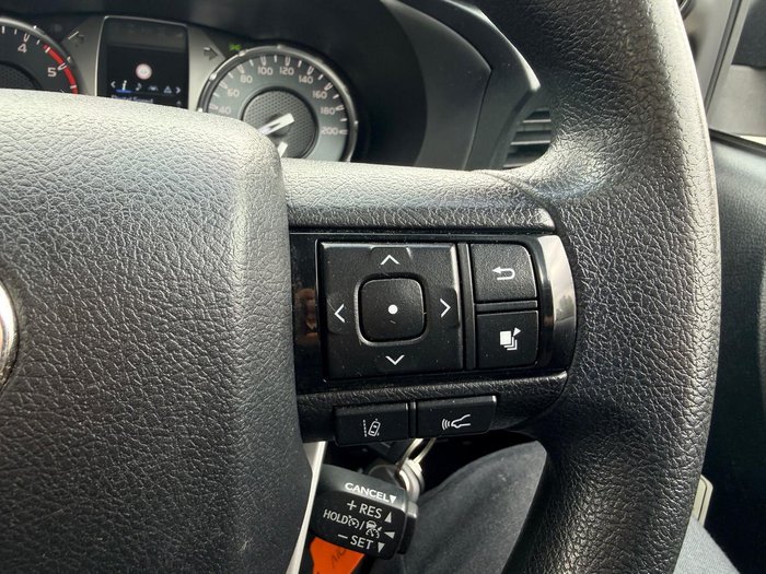 2020 Toyota Hilux SR