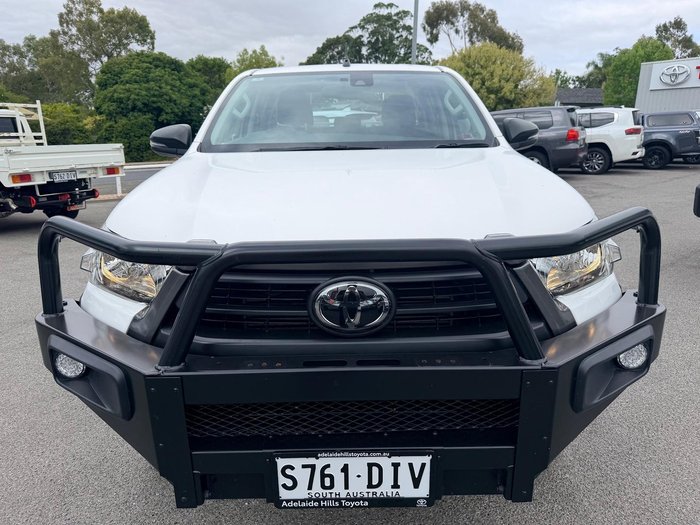 2020 Toyota Hilux SR