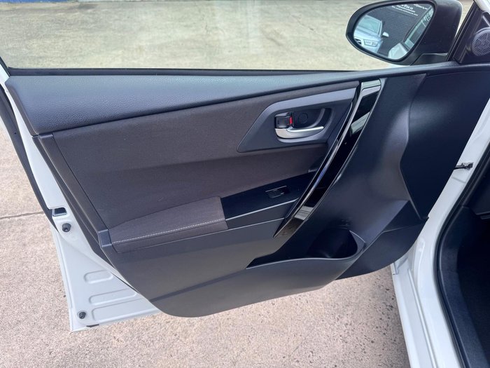 2018 Toyota Corolla Ascent Sport ZRE182R Crystal Pearl