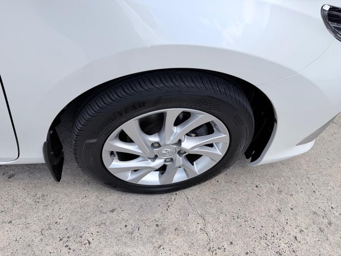 2018 Toyota Corolla Ascent Sport ZRE182R Crystal Pearl