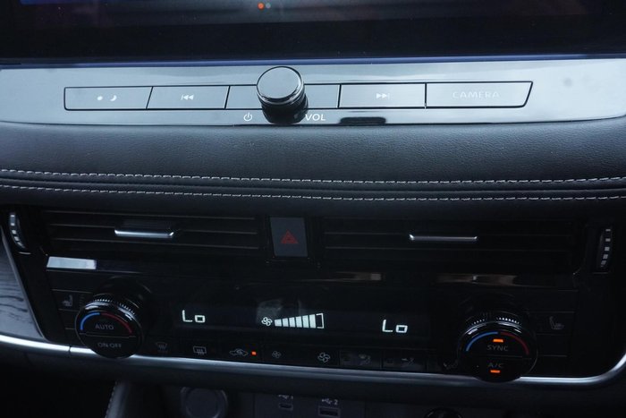 2025 Nissan X-TRAIL ST-L