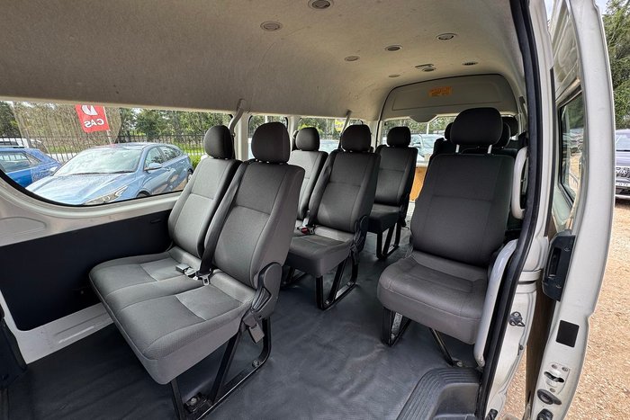 2018 Toyota Hiace Commuter