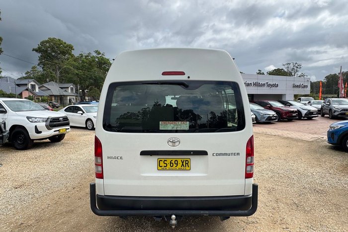 2018 Toyota Hiace Commuter