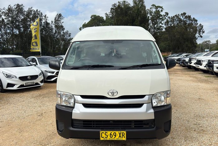 2018 Toyota Hiace Commuter