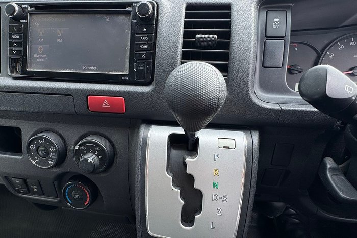 2018 Toyota Hiace Commuter