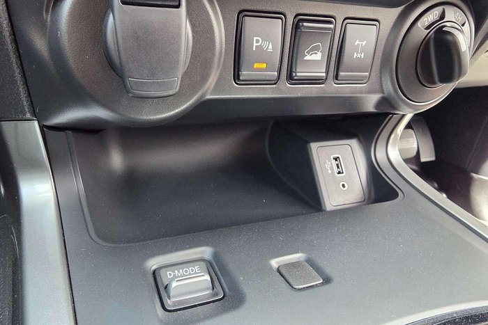 2024 Nissan Navara ST D23 MY24 4X4 Dual Range White