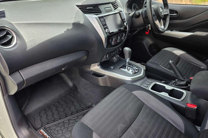 2024 Nissan Navara ST D23 MY24 4X4 Dual Range White