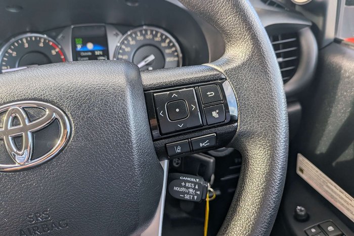 2020 Toyota Hilux SR