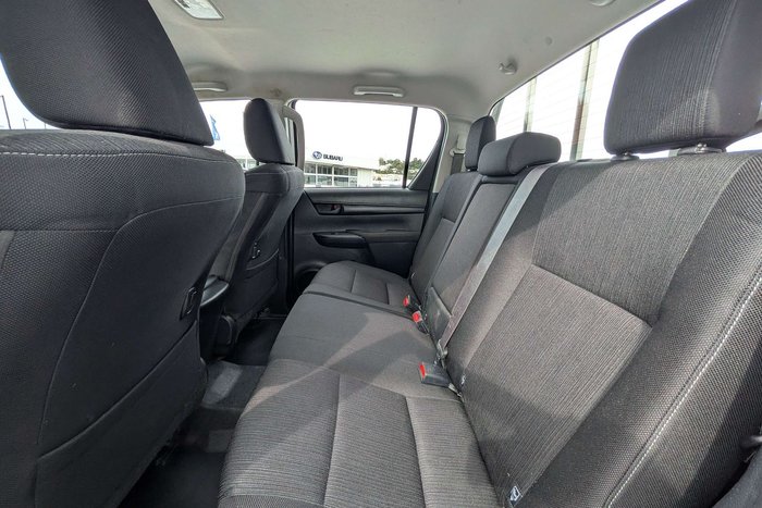 2020 Toyota Hilux SR