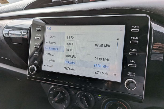 2020 Toyota Hilux SR