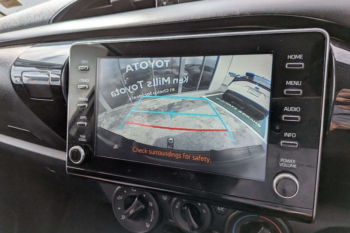 2020 Toyota Hilux SR