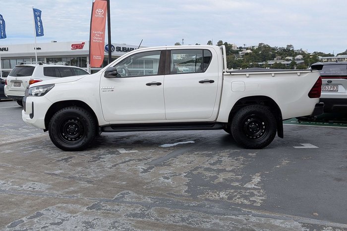 2020 Toyota Hilux SR