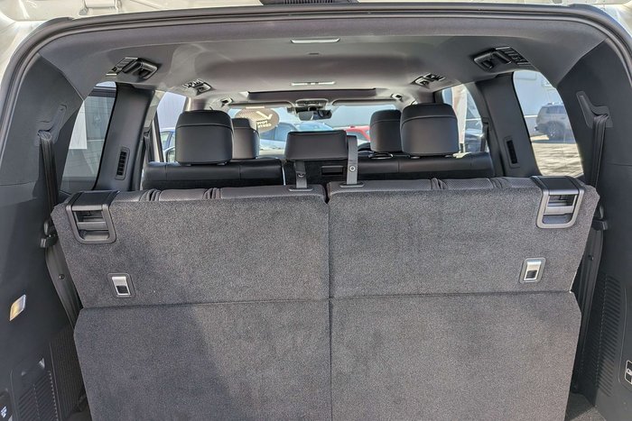 2024 Toyota Landcruiser VX