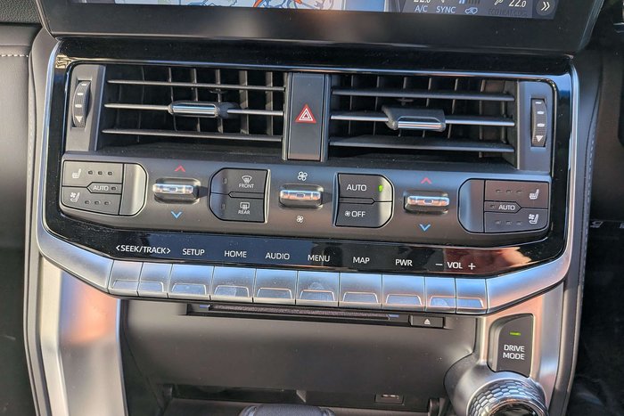 2024 Toyota Landcruiser VX