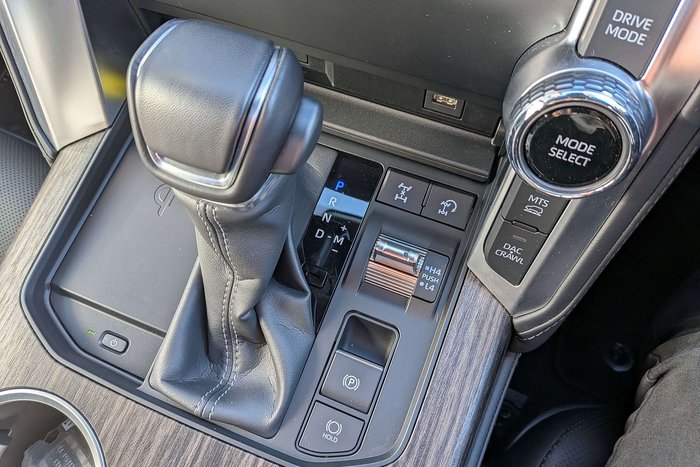 2024 Toyota Landcruiser VX