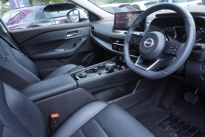 2025 Nissan X-TRAIL ST-L