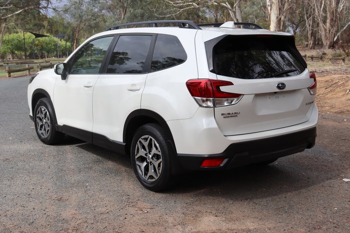 2022 Subaru Forester 2.5i