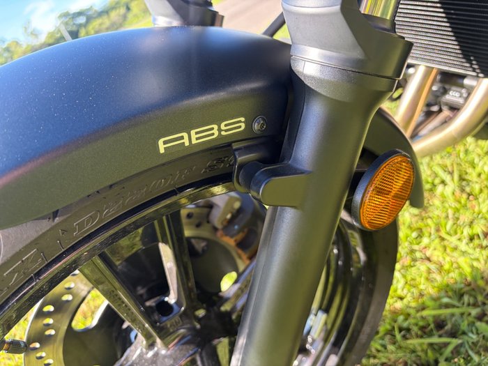 2025 Kawasaki VULCAN S Black