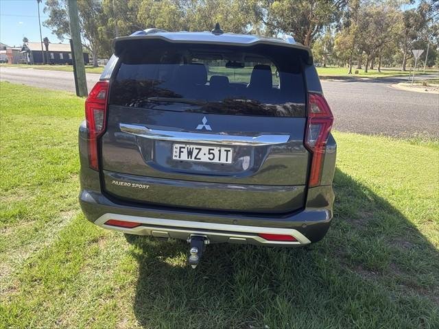 2023 Mitsubishi Pajero Sport GLS