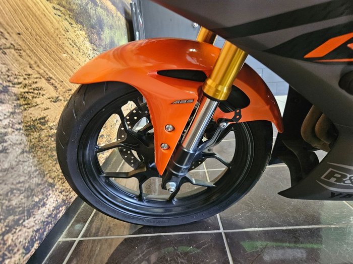 2022 Yamaha YZF-R3SP ORANGE
