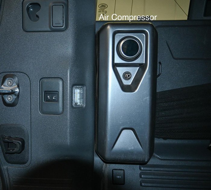 2023 Land Rover Defender 110 D300 X-Dynamic HSE