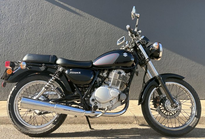 2015 Suzuki TU250X TU Black