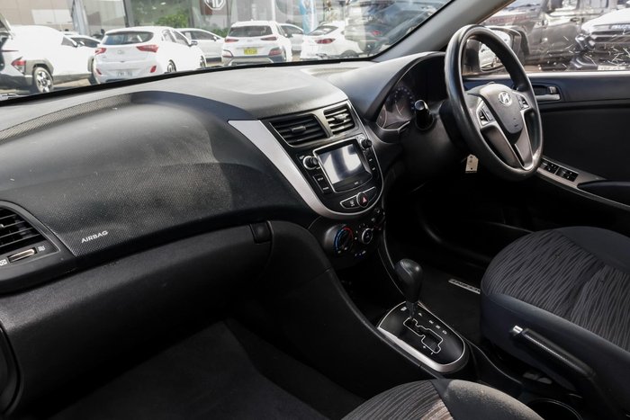 2017 Hyundai Accent Active