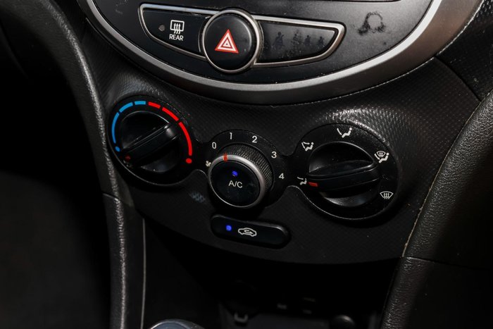 2017 Hyundai Accent Active