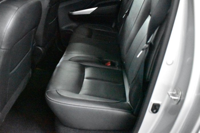 2018 Nissan Navara ST-X