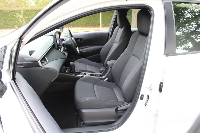 2022 Toyota Corolla Ascent Sport Hybrid ZWE219R Glacier White