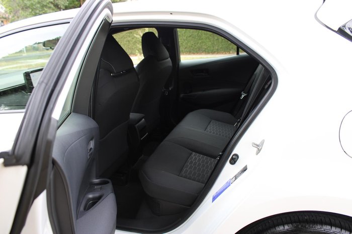 2022 Toyota Corolla Ascent Sport Hybrid ZWE219R Glacier White