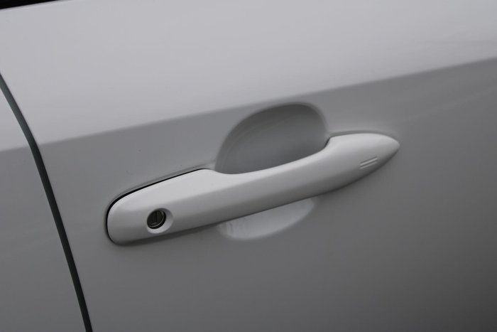 2022 Toyota Corolla Ascent Sport Hybrid ZWE219R Glacier White