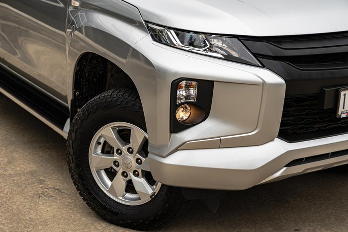 2022 Mitsubishi Triton GLX+