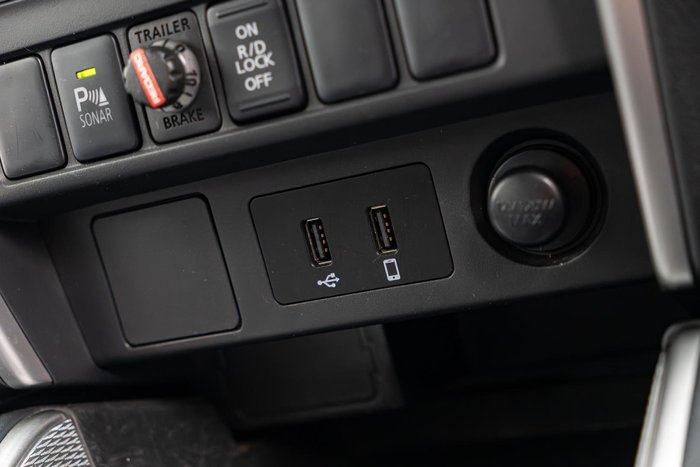 2022 Mitsubishi Triton GLX+