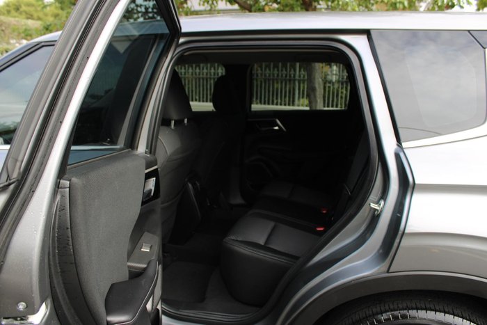 2022 Mitsubishi Outlander ES ZM MY22.5 Titanium