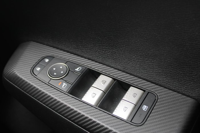 2022 Mitsubishi Outlander ES ZM MY22.5 Titanium