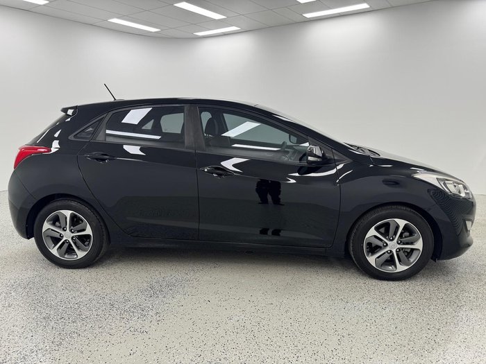 2016 Hyundai i30 Active X GD4 Series II MY17 Phantom Black