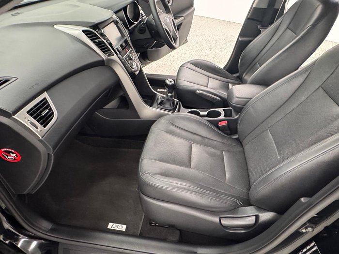 2016 Hyundai i30 Active X GD4 Series II MY17 Phantom Black