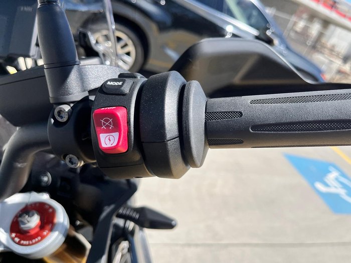 2025 BMW F 900 GS Enduro